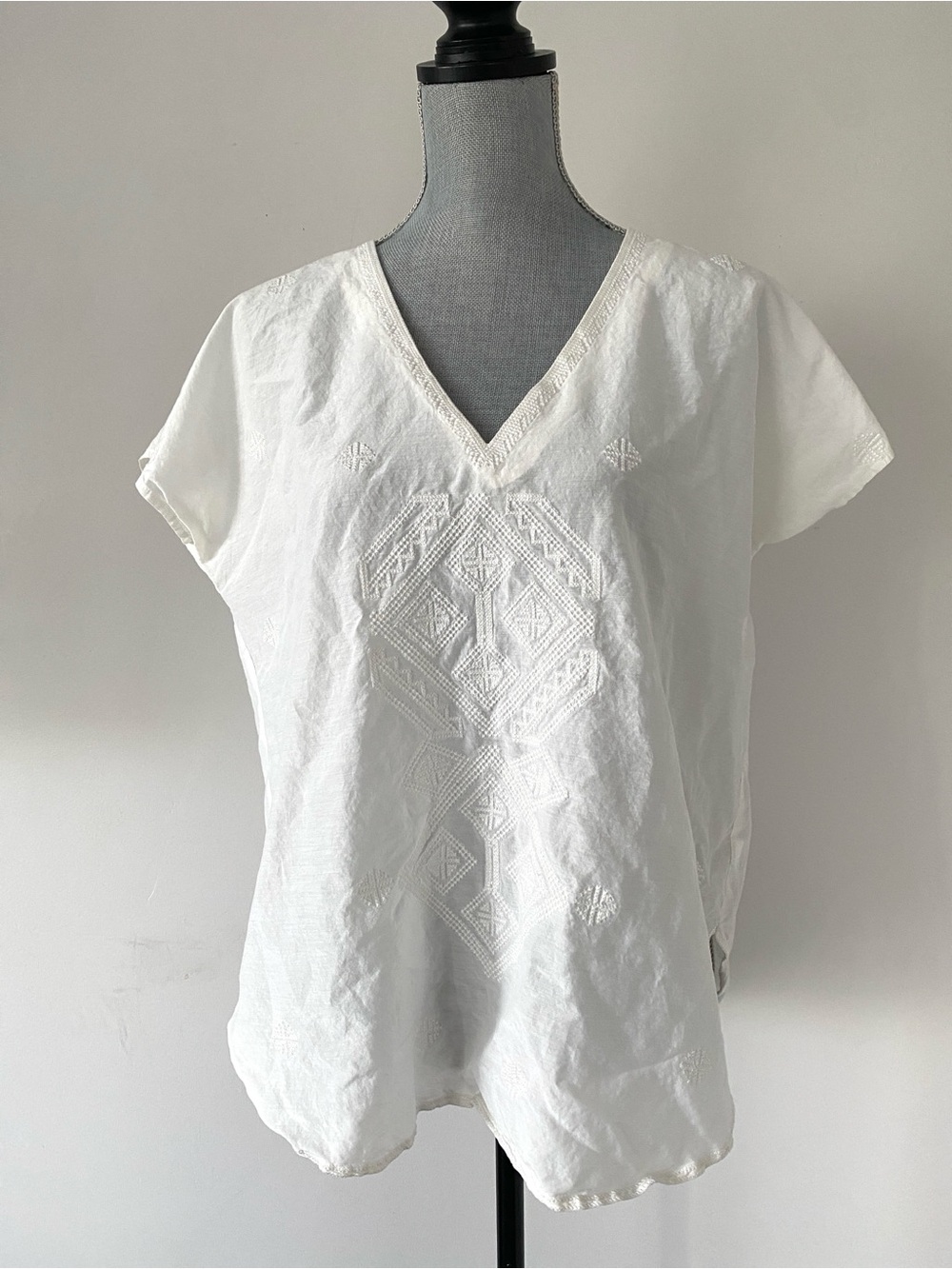 Acrobat White Aztec Embroidered Silk & Cotton V-Neck Tunic Sz L Boho Coastal